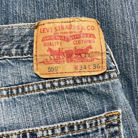 Levi’s Mens 559 Relaxed Straight Leg Jeans, size 35x36 - Picture 9 of 10